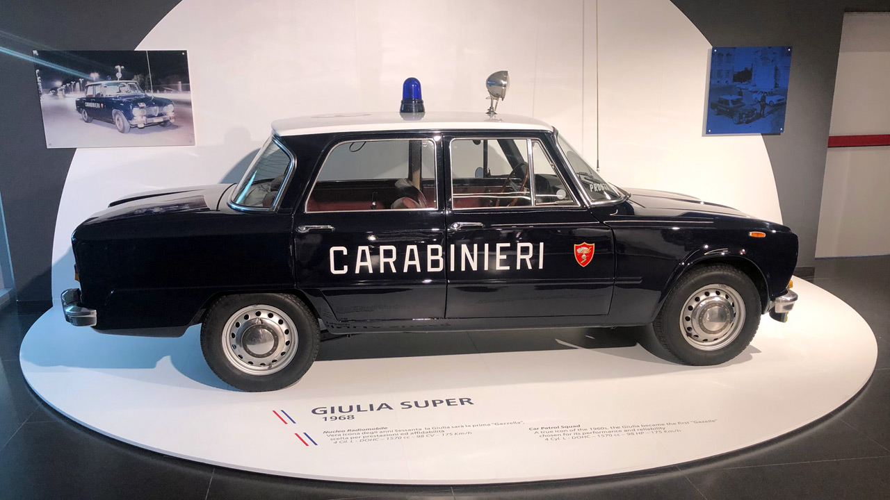 Carabinieri und Polizei fahren natürlich Alfa Romeo